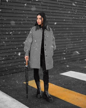 کاپشن زنانه پفی سفید مشکی